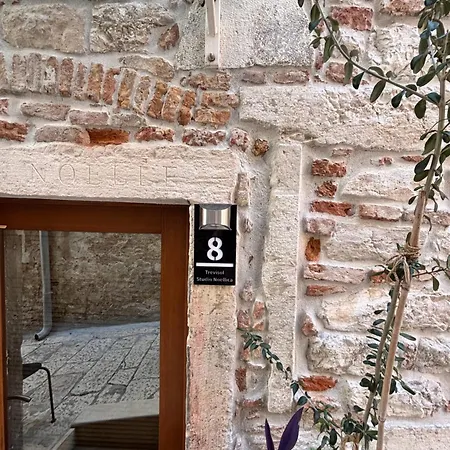 Noellica Apartament *